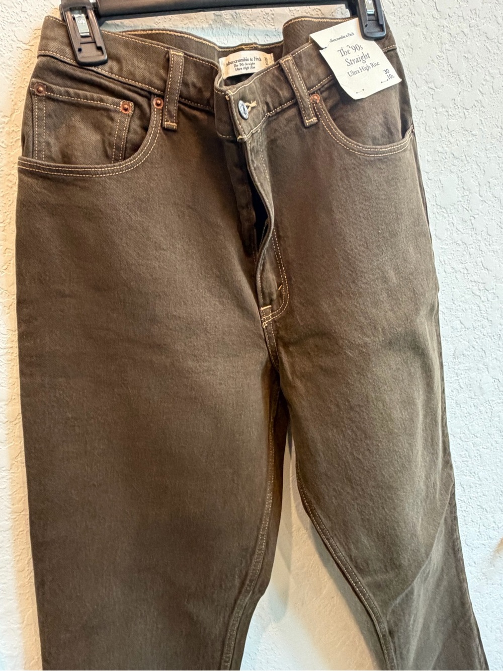 Abercrombie & Fitch Women's Straight Leg Jeans in Brown - Picture 3 of 4